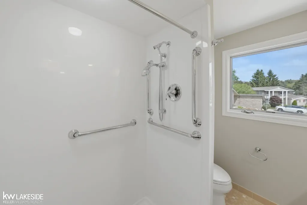 3392 Innsbrook Drive Rochester Hills City MI 48309