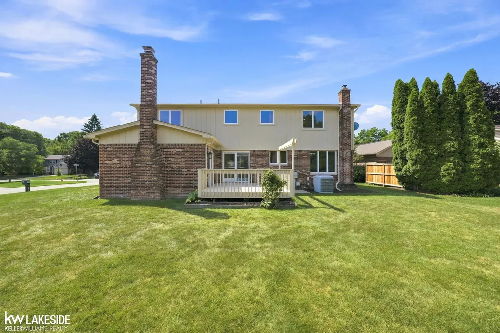 3392 Innsbrook Drive Rochester Hills City MI 48309