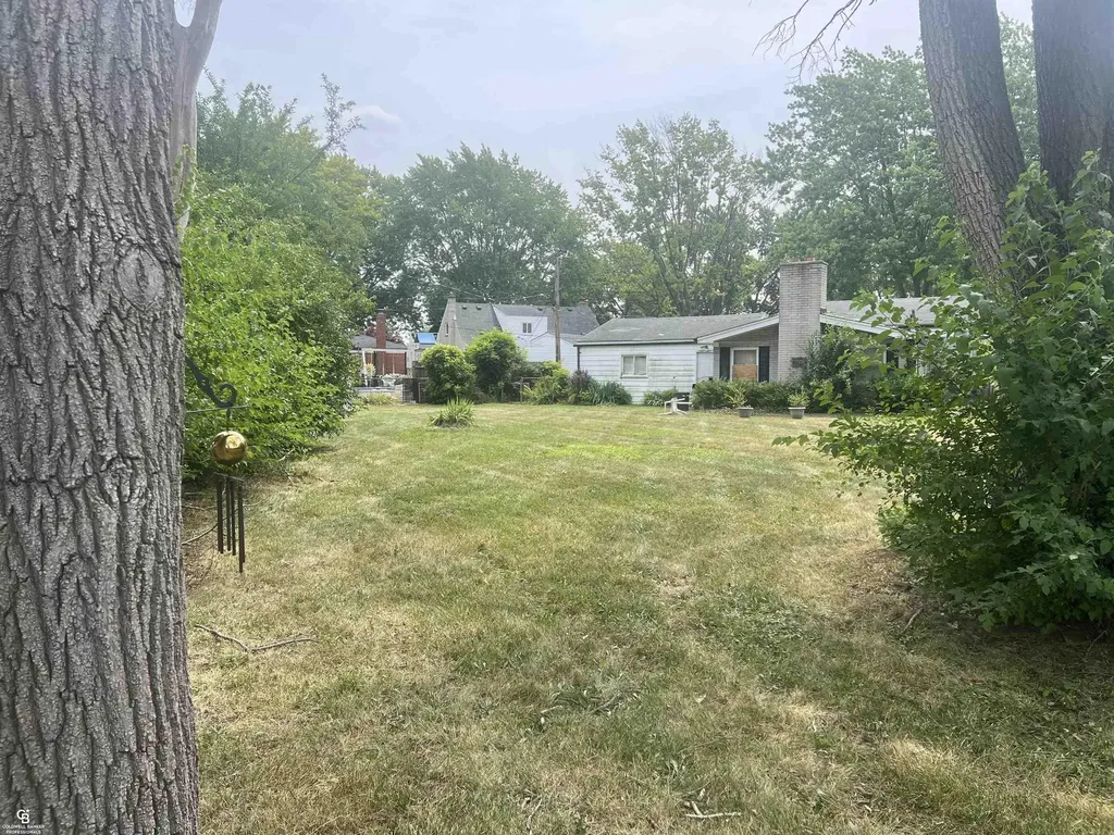 29581 Newport Drive Warren City MI 48088
