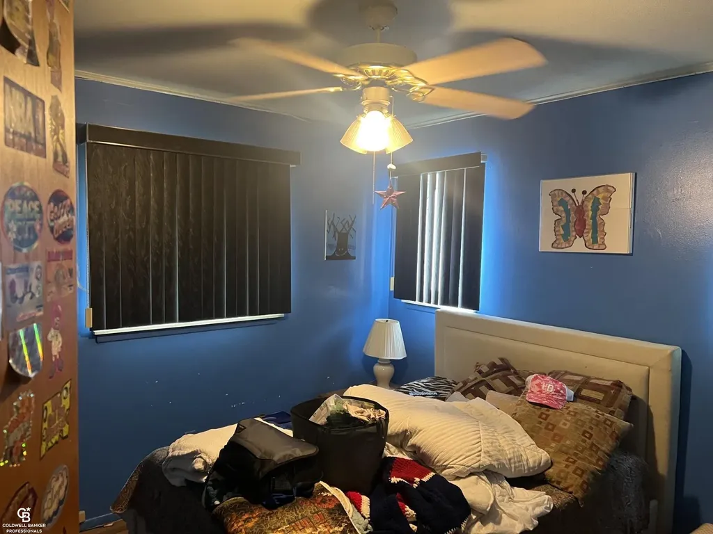 29581 Newport Drive Warren City MI 48088