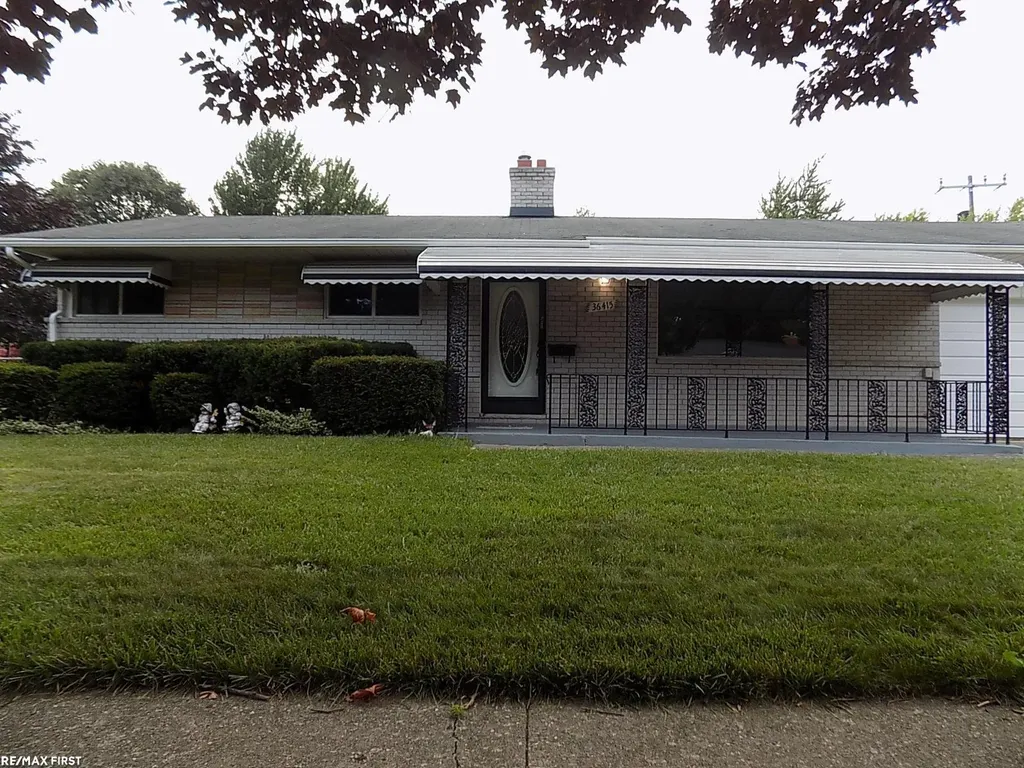 36415 Winterset Drive Clinton Charter Township MI 48035