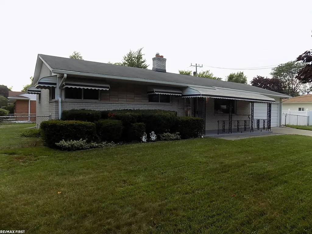 36415 Winterset Drive Clinton Charter Township MI 48035