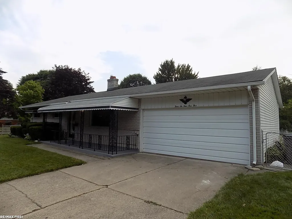 36415 Winterset Drive Clinton Charter Township MI 48035