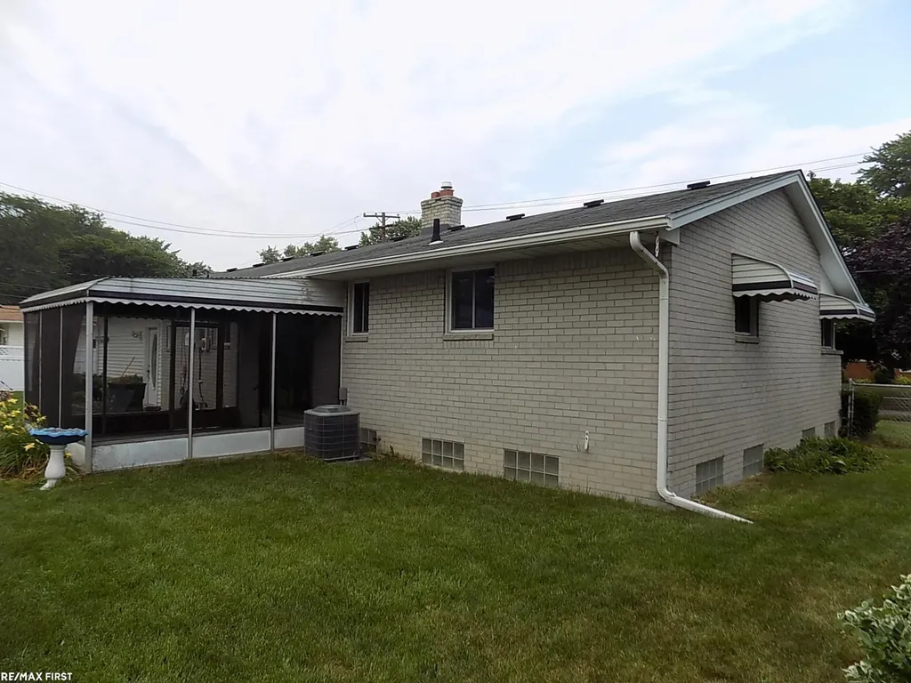 36415 Winterset Drive Clinton Charter Township MI 48035