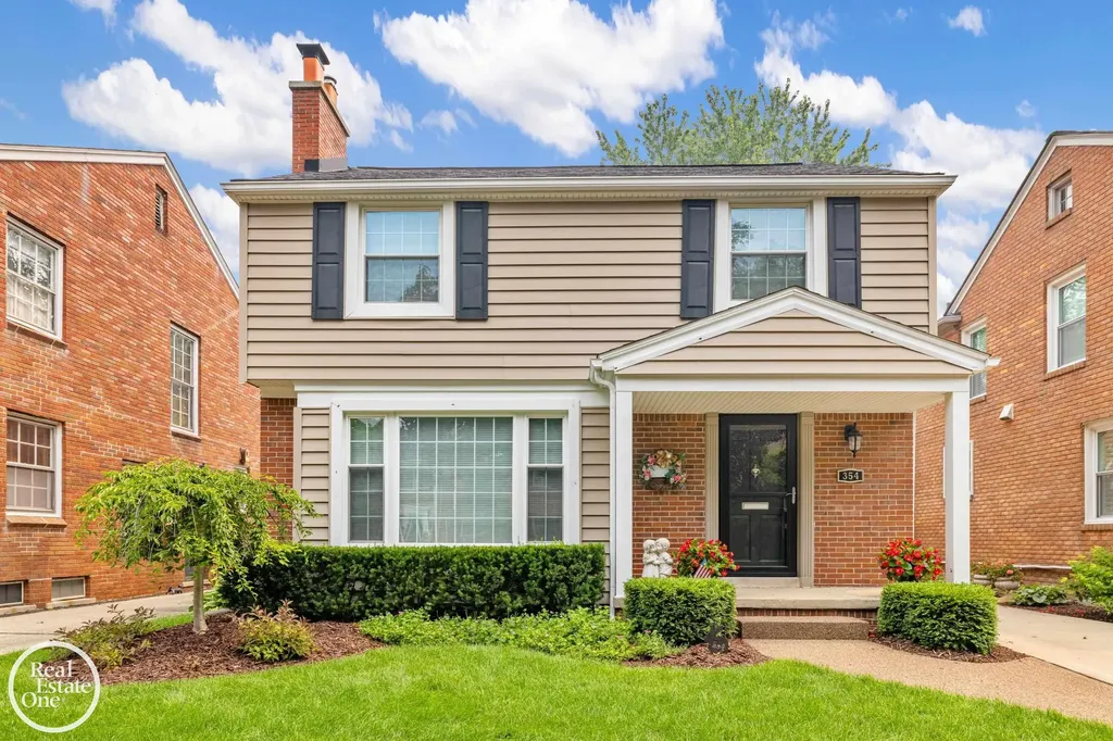 354 Mckinley Avenue Grosse Pointe Farms City MI 48236