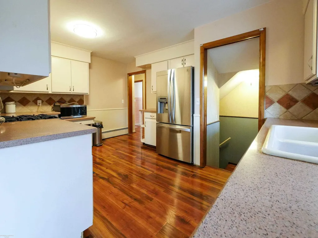 44850 Kemp Street Sterling Heights City MI 48314