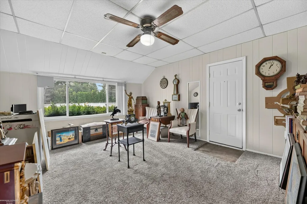 1114 Burlington Drive Mt. Clemens City MI 48043