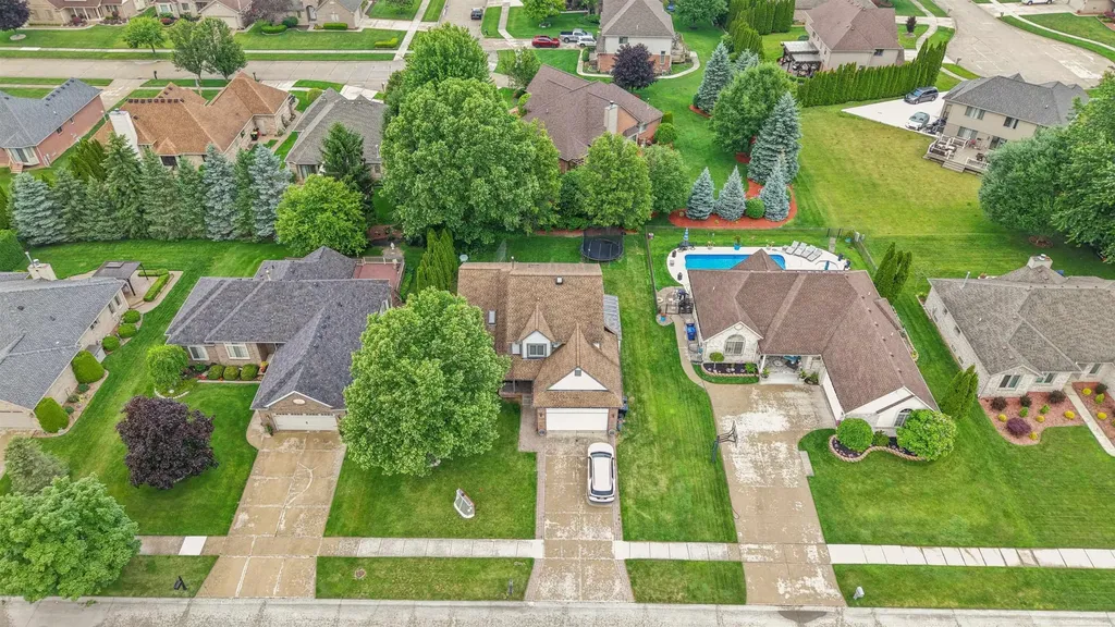 34347 Lillian Road Chesterfield Township MI 48047