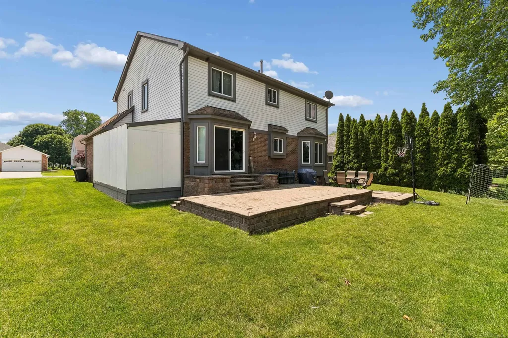 34347 Lillian Road Chesterfield Township MI 48047