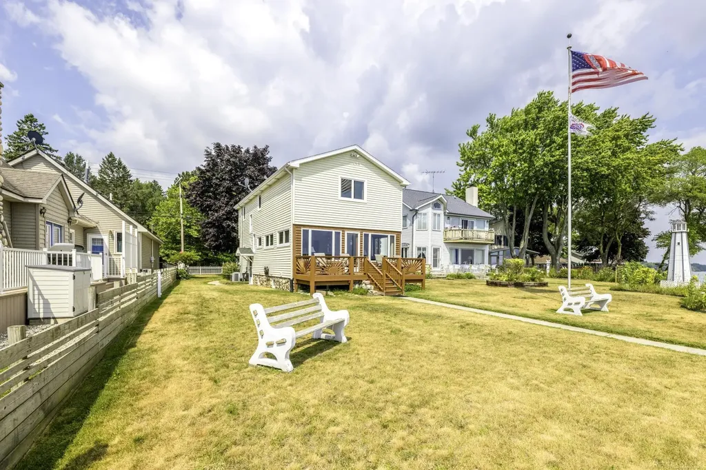 7769 Lakeview Drive Worth Township MI 48450