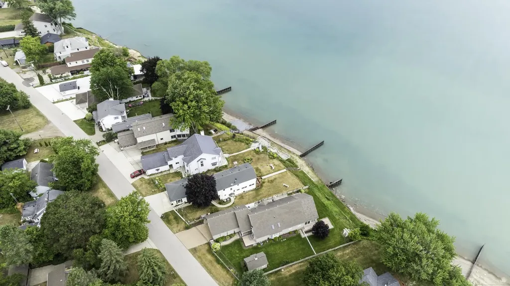 7769 Lakeview Drive Worth Township MI 48450
