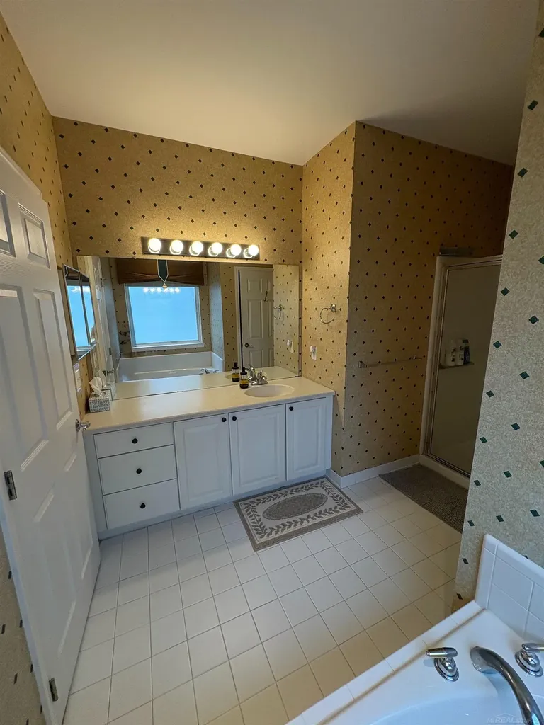 3831 Springwood Court Auburn Hills City MI 48326