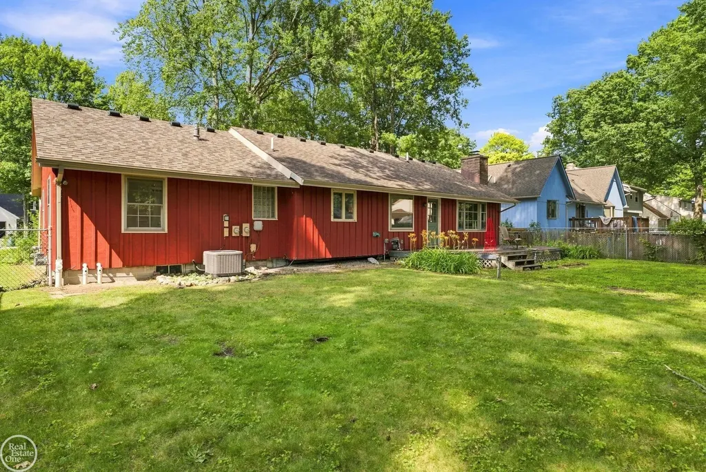 4247 Old Forge Drive Fort Gratiot Charter Township MI 48059