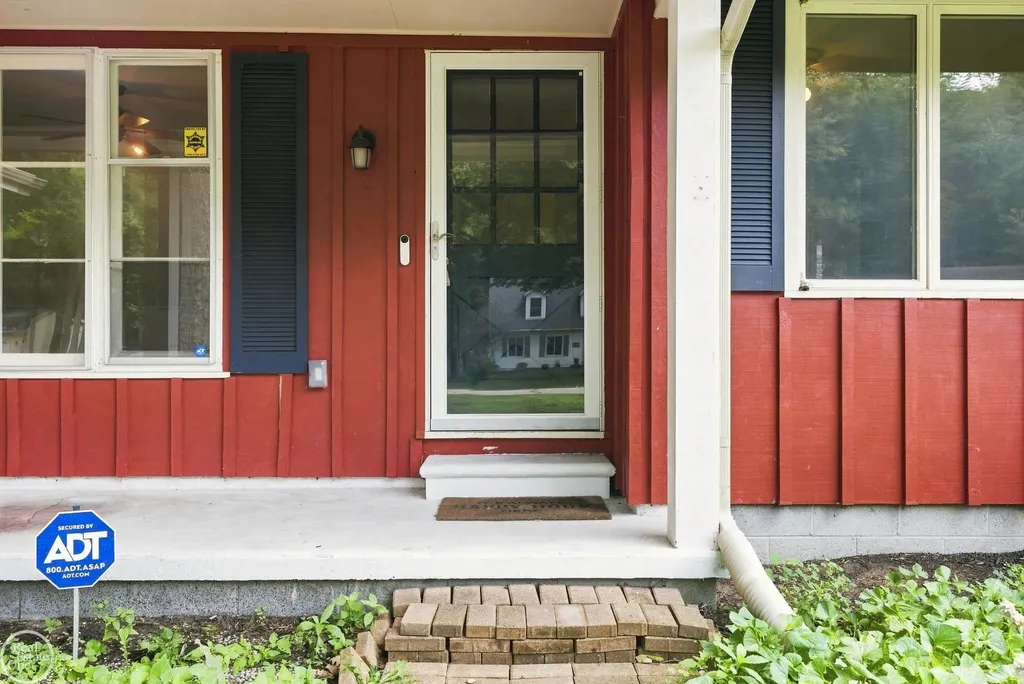 4247 Old Forge Drive Fort Gratiot Charter Township MI 48059