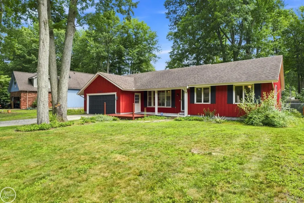 4247 Old Forge Drive Fort Gratiot Charter Township MI 48059
