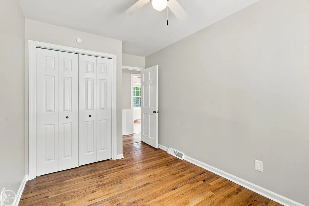 4247 Old Forge Drive Fort Gratiot Charter Township MI 48059