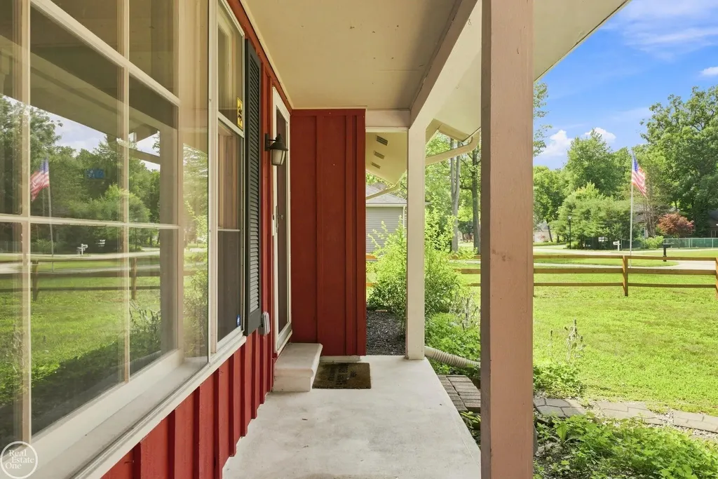 4247 Old Forge Drive Fort Gratiot Charter Township MI 48059