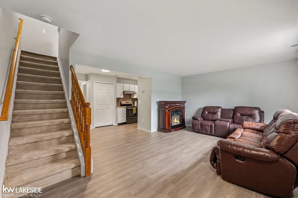 29393 Maurice Court Chesterfield Township MI 48047
