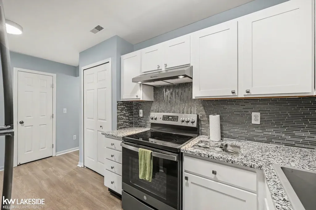 29393 Maurice Court Chesterfield Township MI 48047