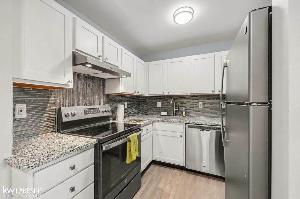 29393 Maurice Court Chesterfield Township MI 48047