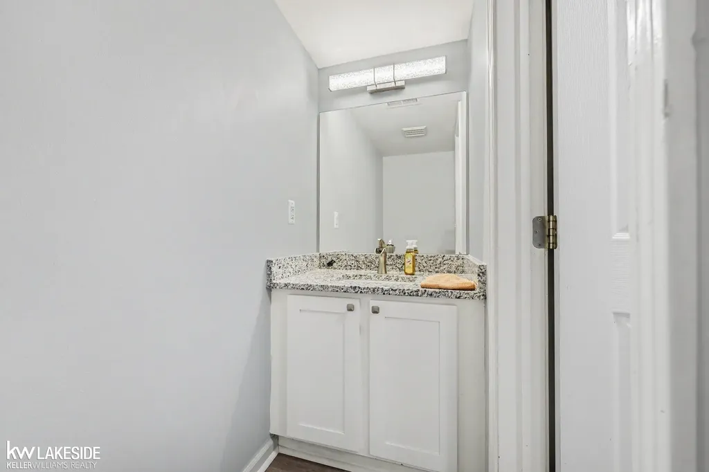 29393 Maurice Court Chesterfield Township MI 48047
