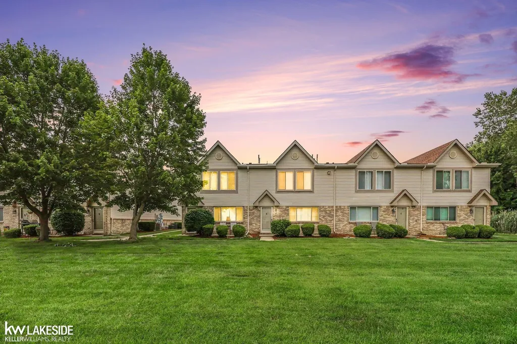 29393 Maurice Court Chesterfield Township MI 48047