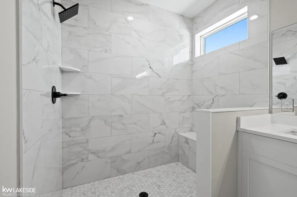 18816 Via Firenze Macomb Township MI 48044