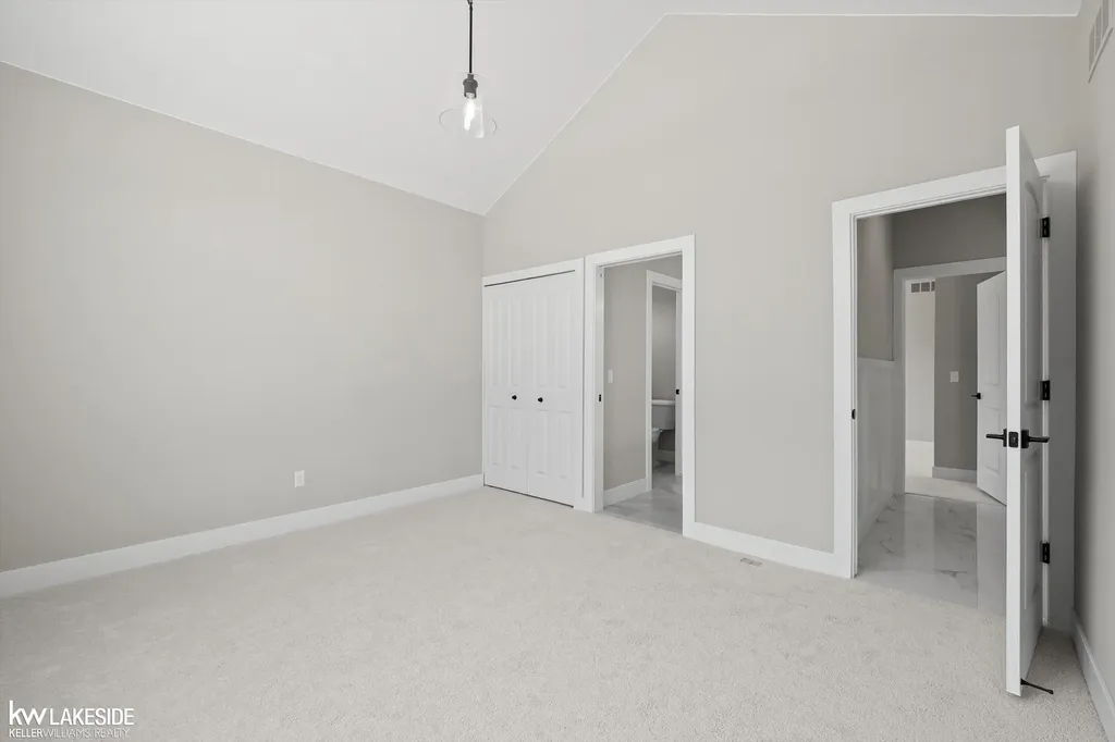 18816 Via Firenze Macomb Township MI 48044