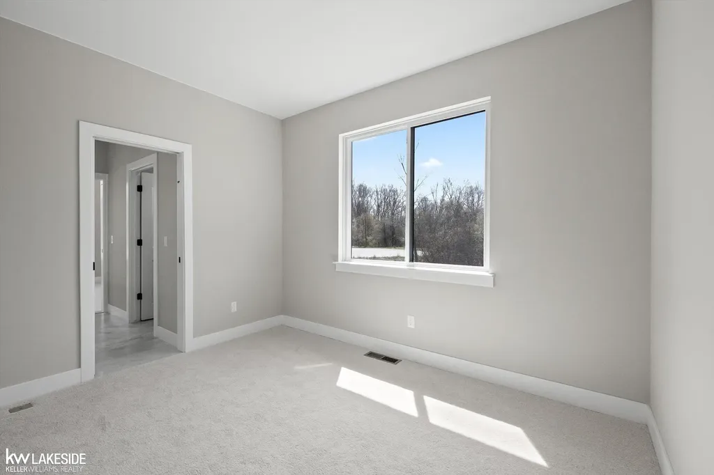 18816 Via Firenze Macomb Township MI 48044