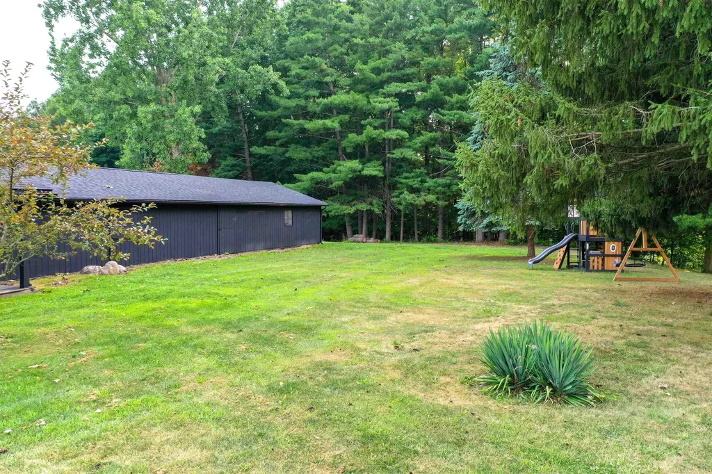 6235 Welch Road Brockway Township MI 48097
