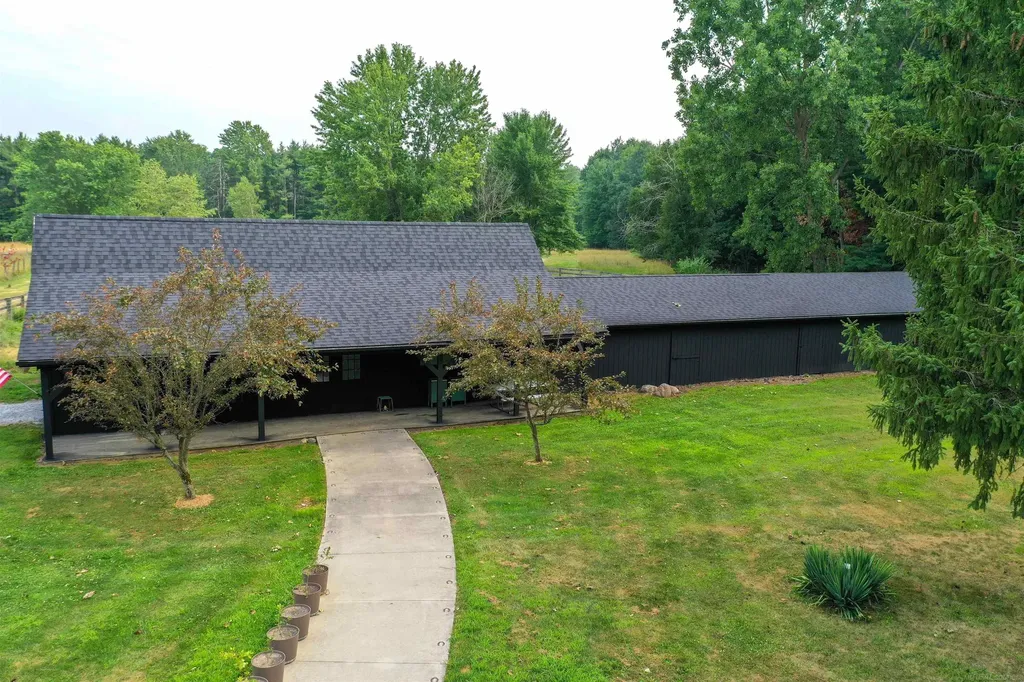 6235 Welch Road Brockway Township MI 48097