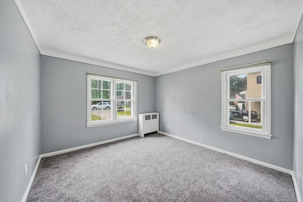 21726 8 1/2 Mile Road Southfield City MI 48075