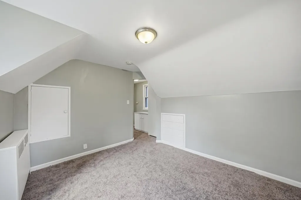 21726 8 1/2 Mile Road Southfield City MI 48075