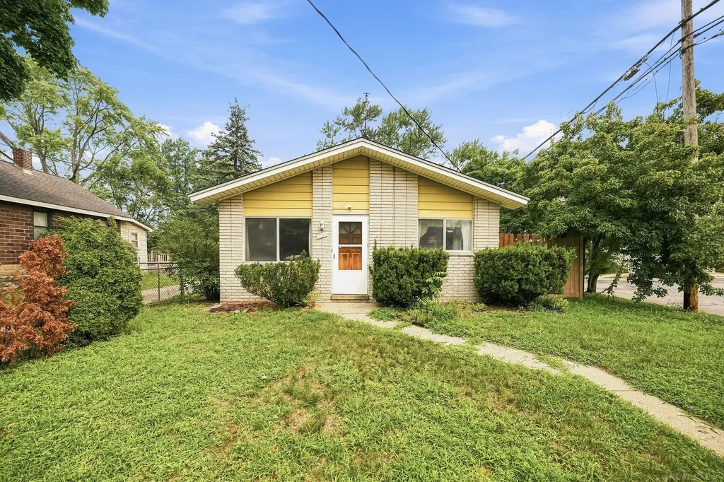 1069 Urbancrest Drive Troy City MI 48083