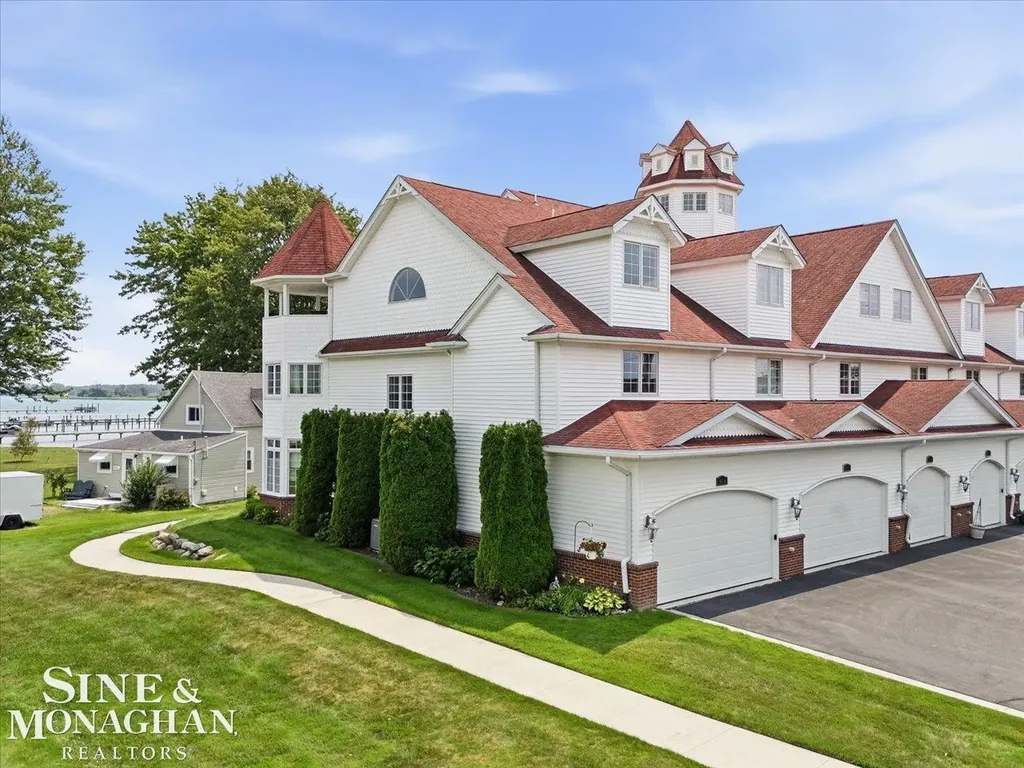 9976 Tashmoo Lane Clay Township MI 48001