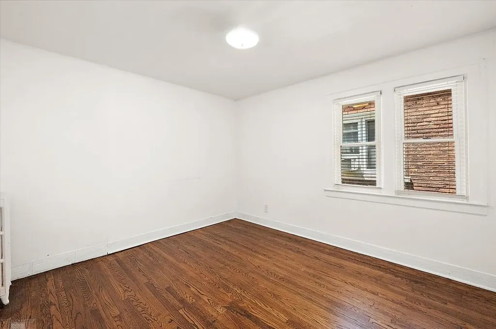873-875 Beaconsfield Avenue Grosse Pointe Park City MI 48230