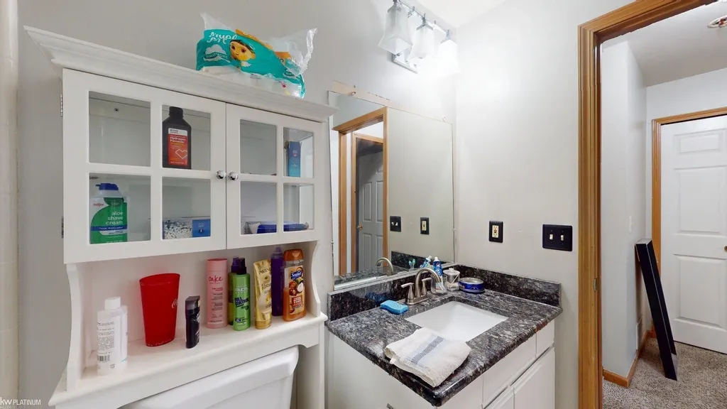 24114 Avon Lane Clinton Charter Township MI 48036