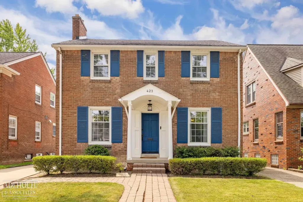 423 Moran Road Grosse Pointe Farms City MI 48236