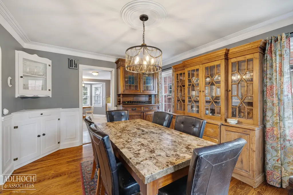 423 Moran Road Grosse Pointe Farms City MI 48236