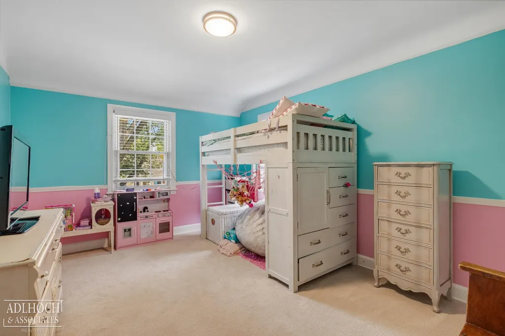 423 Moran Road Grosse Pointe Farms City MI 48236