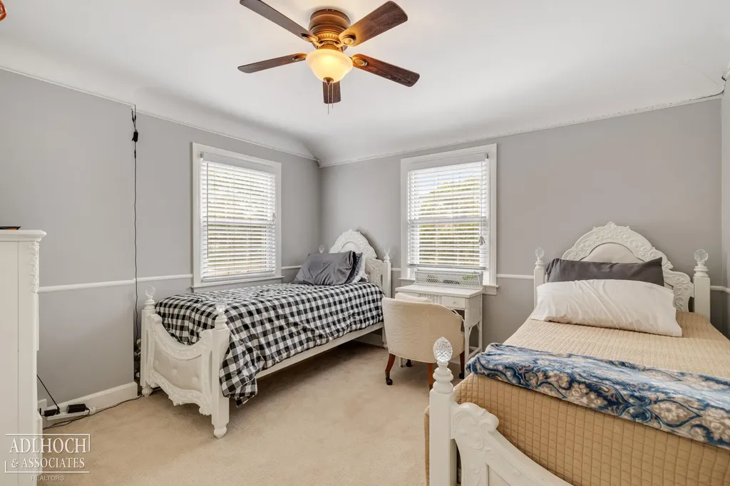 423 Moran Road Grosse Pointe Farms City MI 48236