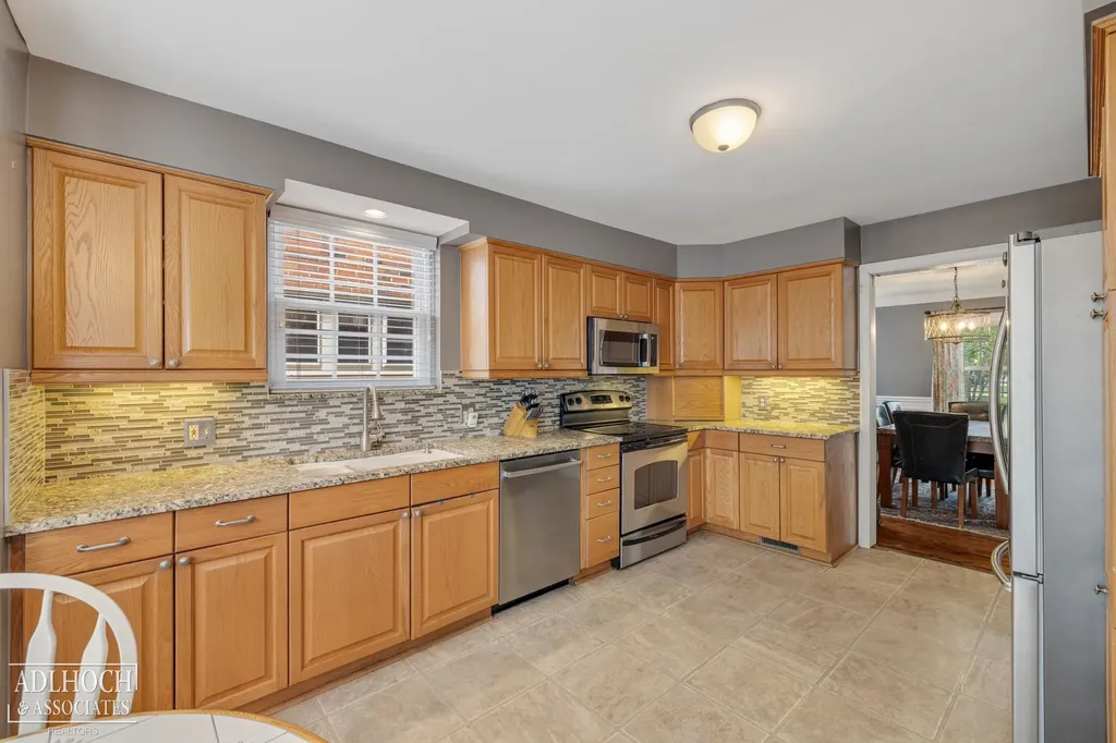 423 Moran Road Grosse Pointe Farms City MI 48236