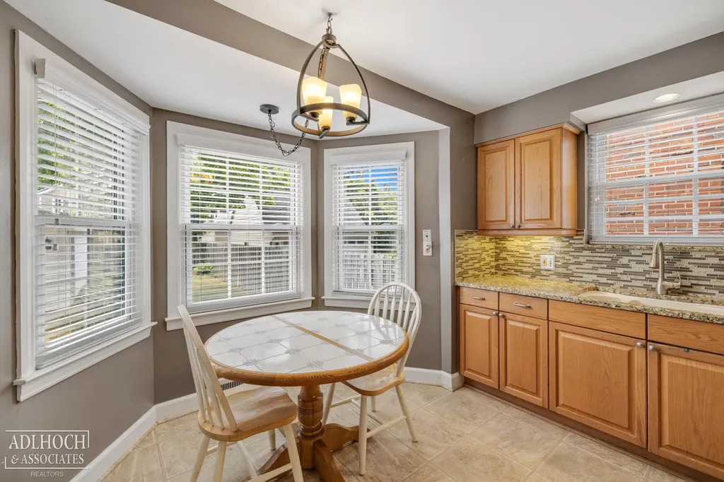 423 Moran Road Grosse Pointe Farms City MI 48236