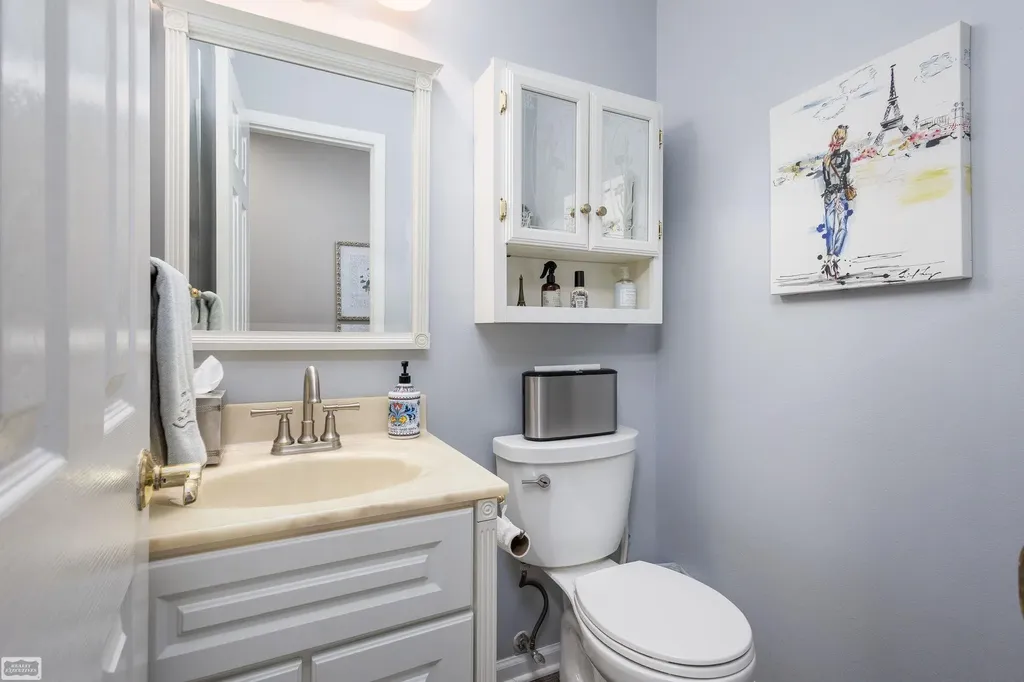1374 E Horseshoe Bend Drive Rochester Hills City MI 48306