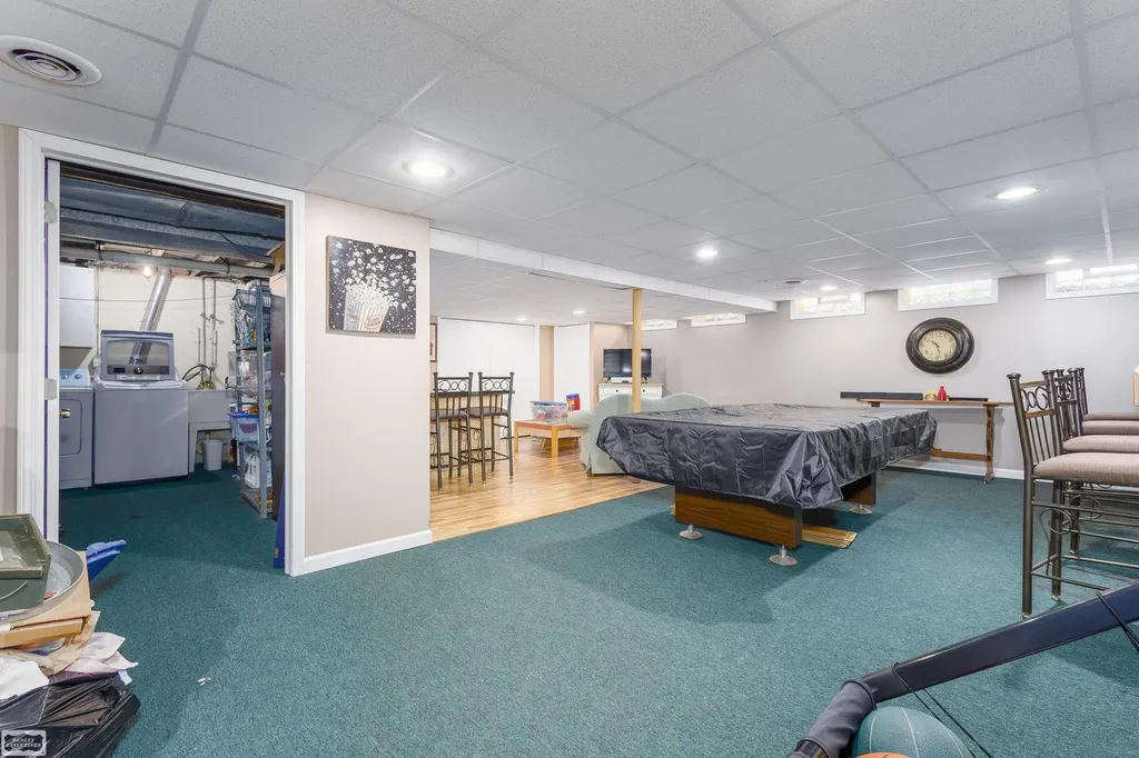 1374 E Horseshoe Bend Drive Rochester Hills City MI 48306
