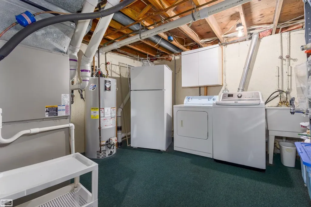 1374 E Horseshoe Bend Drive Rochester Hills City MI 48306