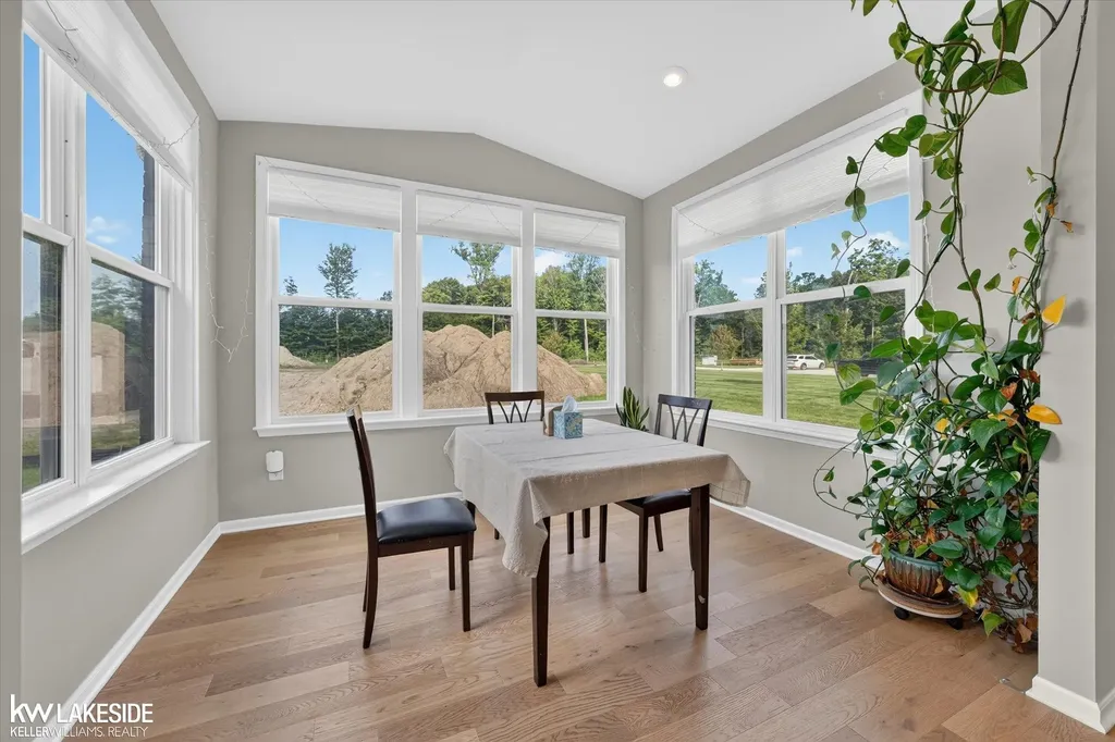 55777 Beacon Shore Drive Shelby Charter Township MI 48315
