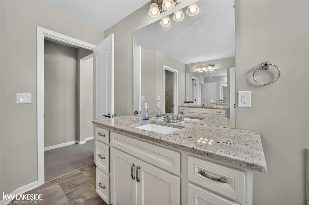 55777 Beacon Shore Drive Shelby Charter Township MI 48315