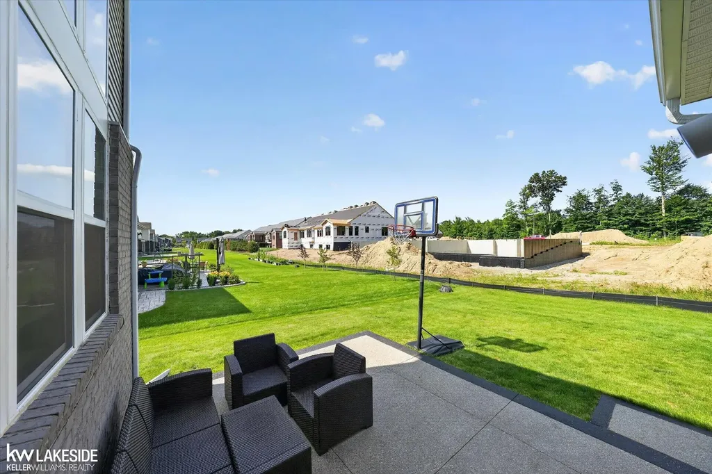55777 Beacon Shore Drive Shelby Charter Township MI 48315