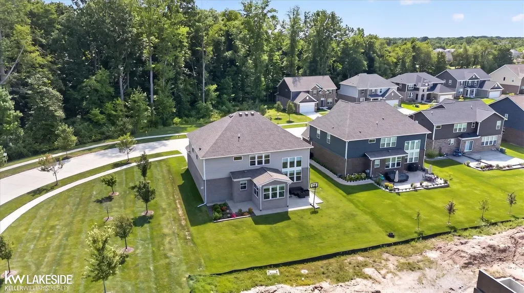 55777 Beacon Shore Drive Shelby Charter Township MI 48315